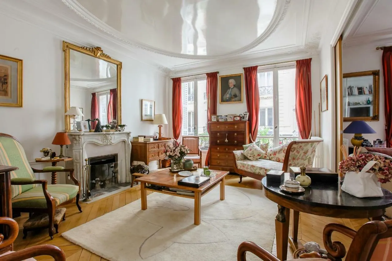 Charming Apartment - District Vaugirard By Weekome Paris França